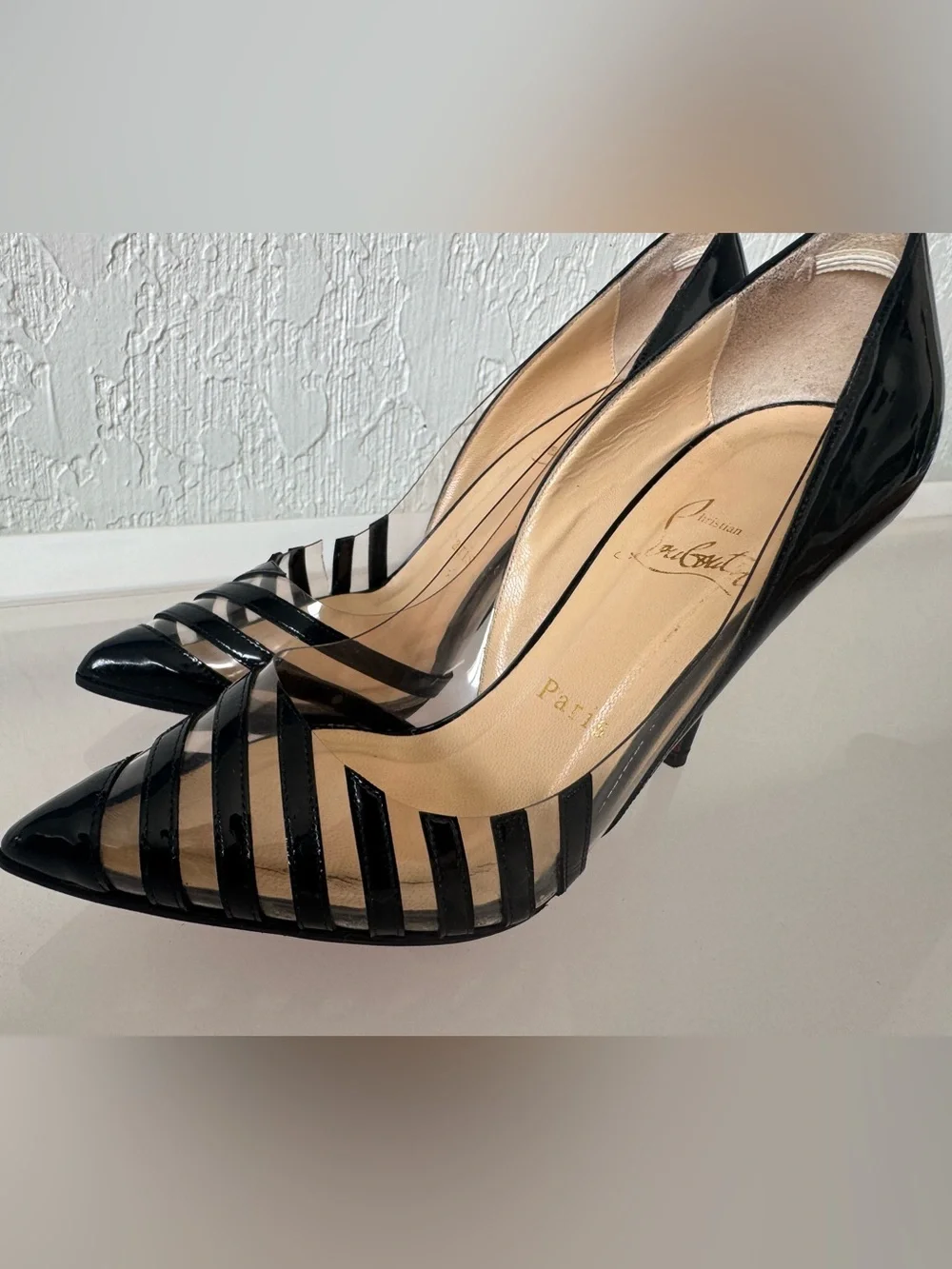 Pre-owned Saks Fifth Avenue Black Pointed Patent Pumps with Clear Panels
